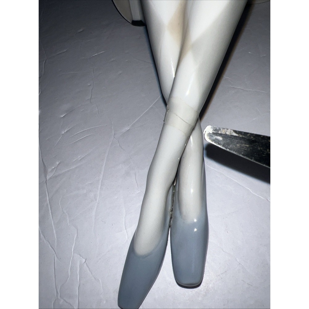 Vintage Lladro NAO 4558 Sad Harlequin Porcelain Figure-see Description - Picture 8 of 9